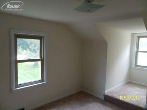 253 North Milford Road Highland, MI 48357 - Photo 11 of 20 20375958-10.JPG