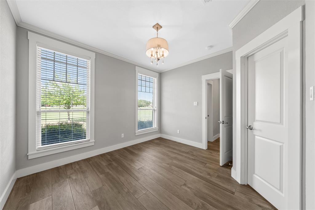 918 Coxs Oak Valley Road Waco, TX 76705 - Photo 9 of 40