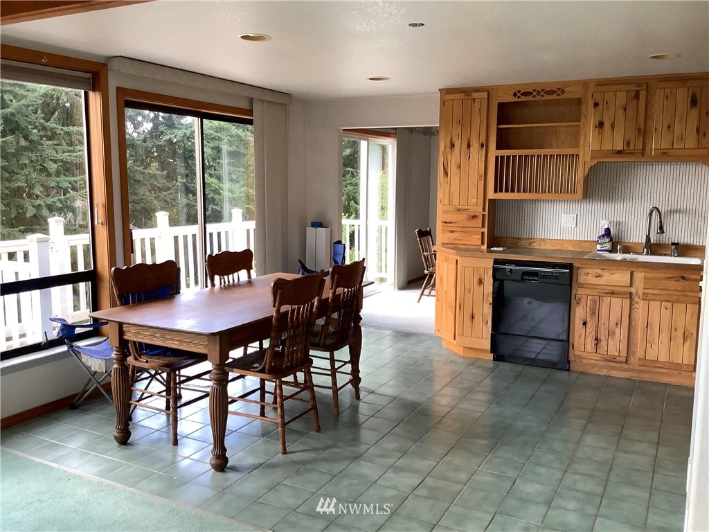 8145 Possession Ridge Lane Clinton, WA 98236 - Photo 13 of 16 Gallery Image 13