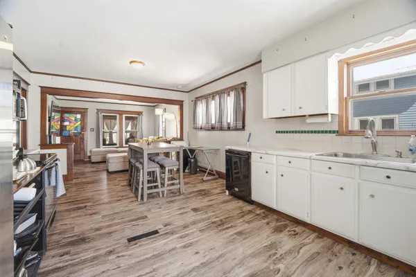 $200,000 | 923 West Elsie Street, Appleton, WI 54914