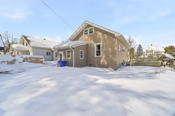 $200,000 | 923 West Elsie Street, Appleton, WI 54914