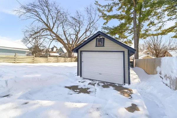 $200,000 | 923 West Elsie Street, Appleton, WI 54914