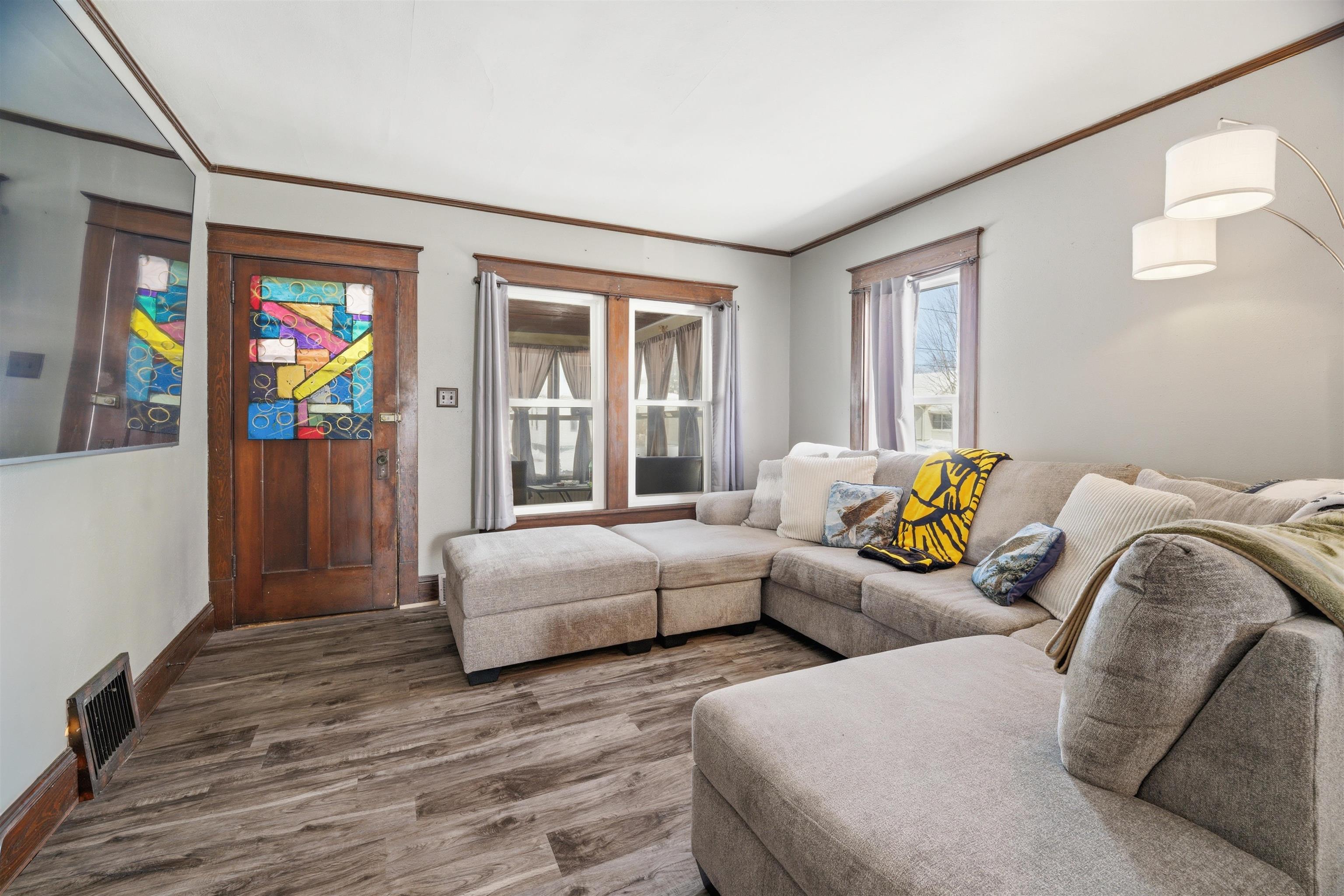 923 West Elsie Street Appleton, WI 54914 - Photo 5 of 34