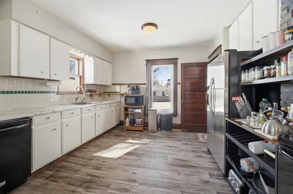 $200,000 | 923 West Elsie Street, Appleton, WI 54914