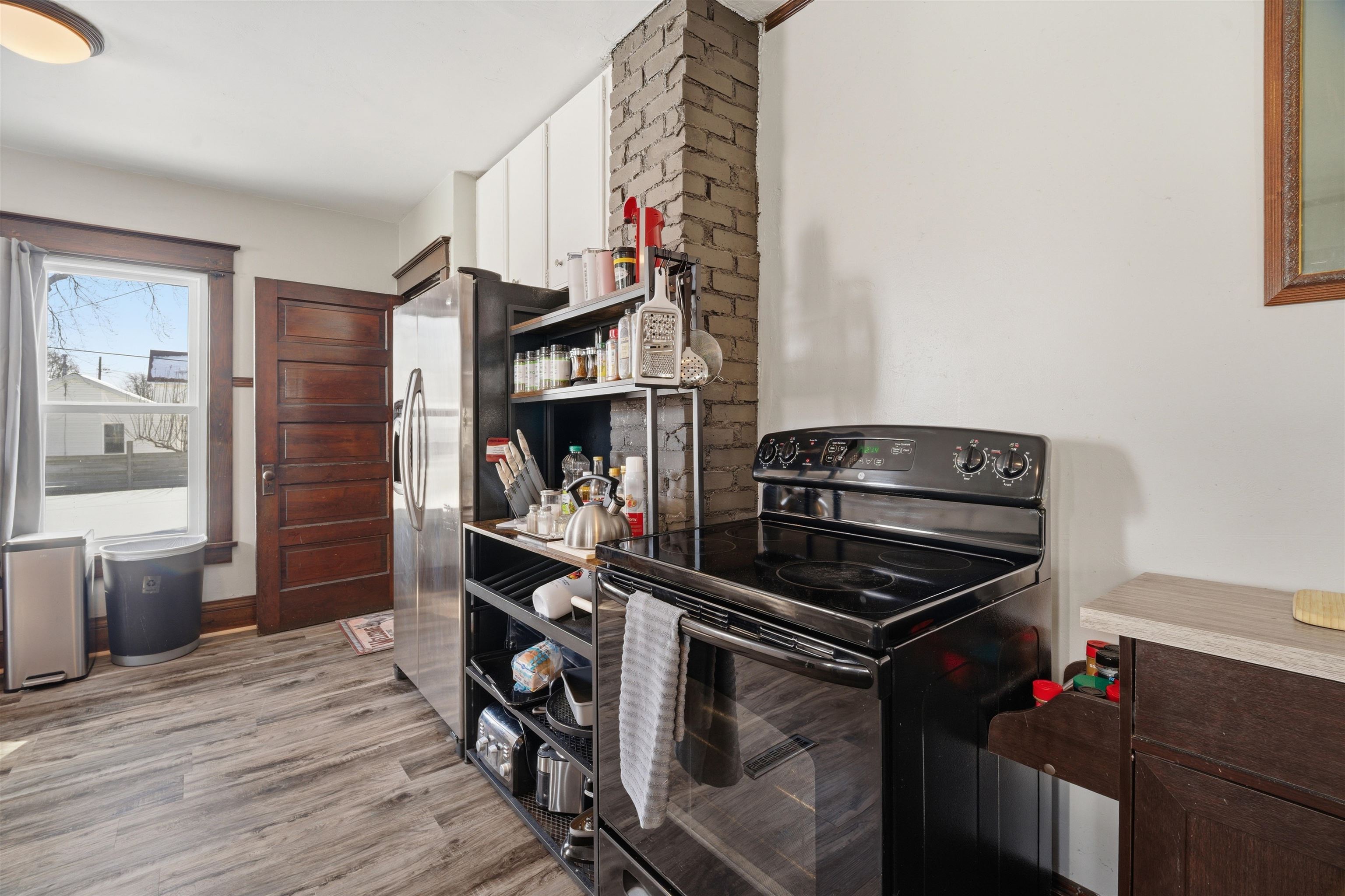 923 West Elsie Street Appleton, WI 54914 - Photo 9 of 34