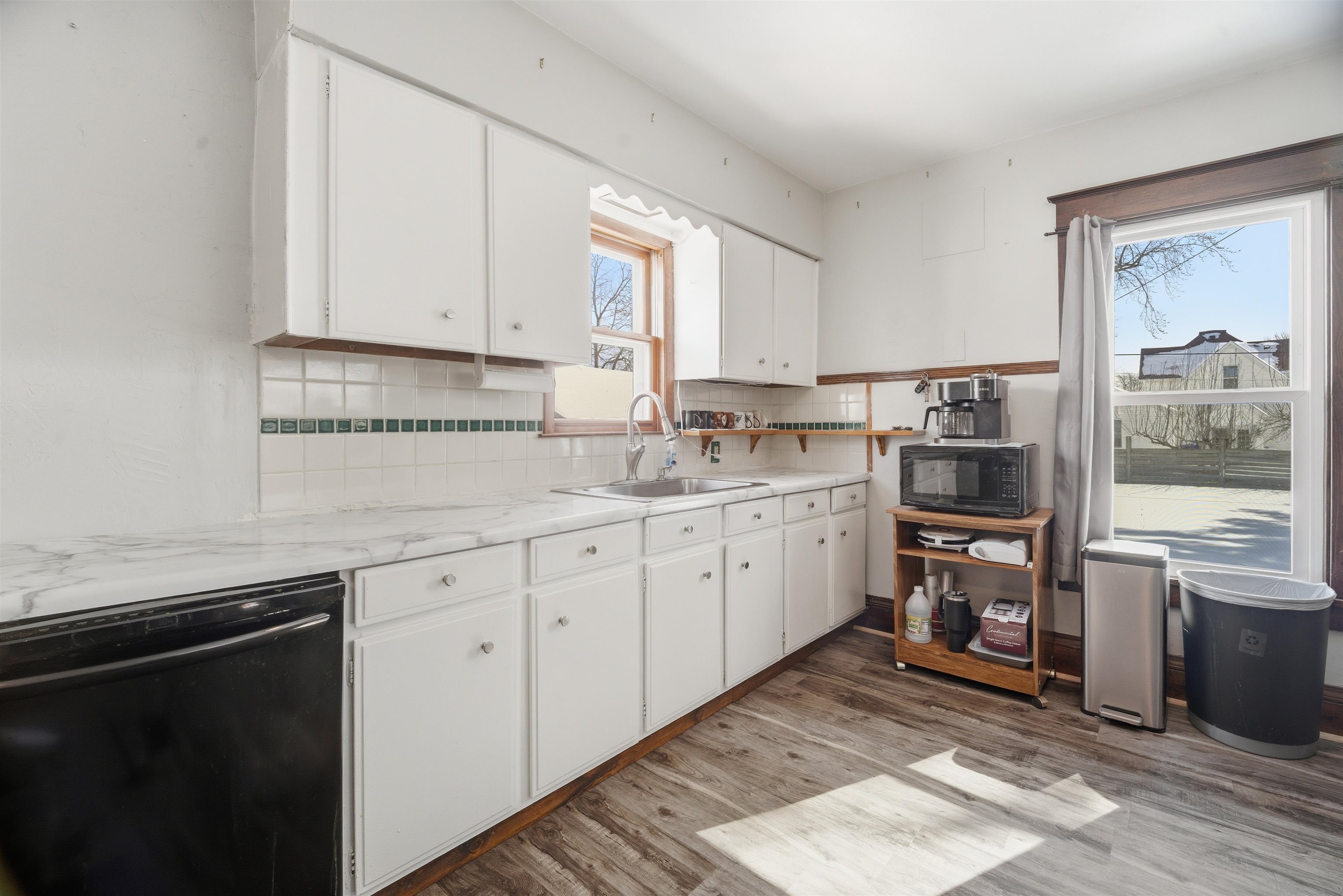 923 West Elsie Street Appleton, WI 54914 - Photo 10 of 34