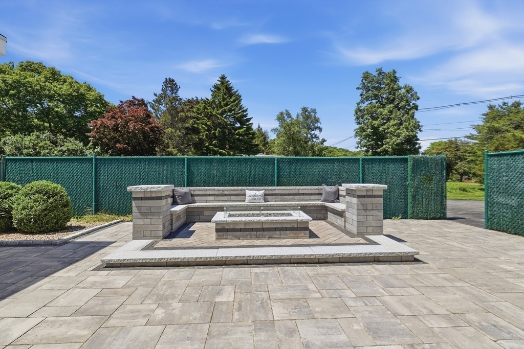191 Ruggles Street Westborough, MA 01581 - Photo 36 of 42