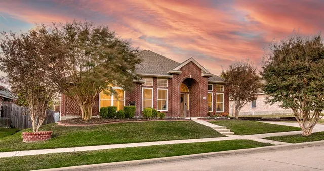 $460,000 | 2700 Rochelle Drive, McKinney, TX 75070