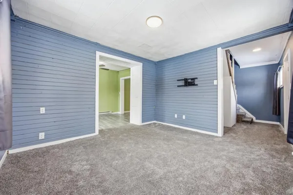 $92,500 | 842 Center Street, Enderlin, ND 58027