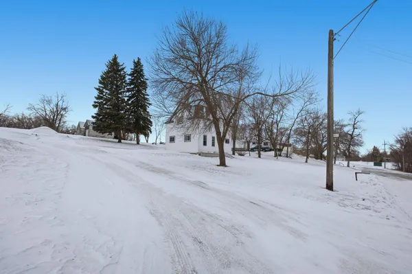 $92,500 | 842 Center Street, Enderlin, ND 58027