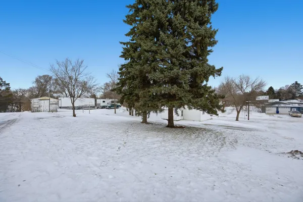 $92,500 | 842 Center Street, Enderlin, ND 58027