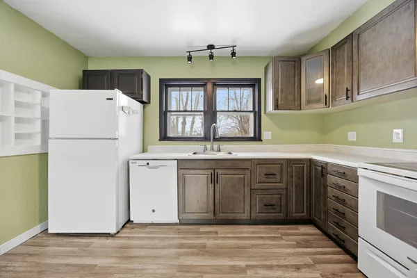 $92,500 | 842 Center Street, Enderlin, ND 58027