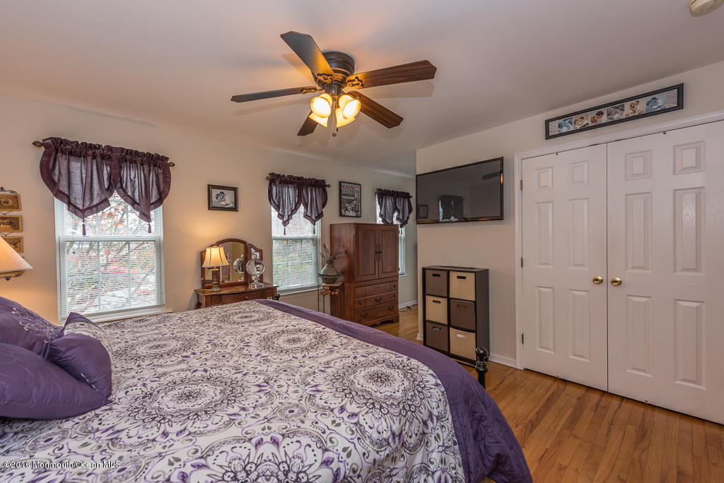 75 Fulton Street Keyport, NJ 07735 - Photo 13 of 26 75F_2682