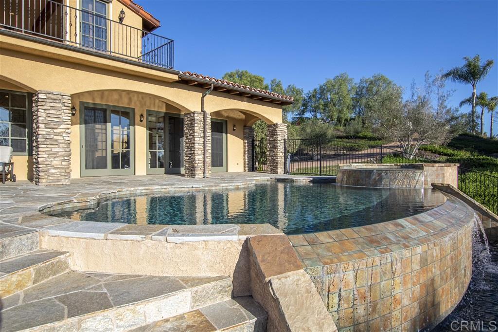 2703 Vía Rancheros Fallbrook, CA 92028 - Photo 23 of 25