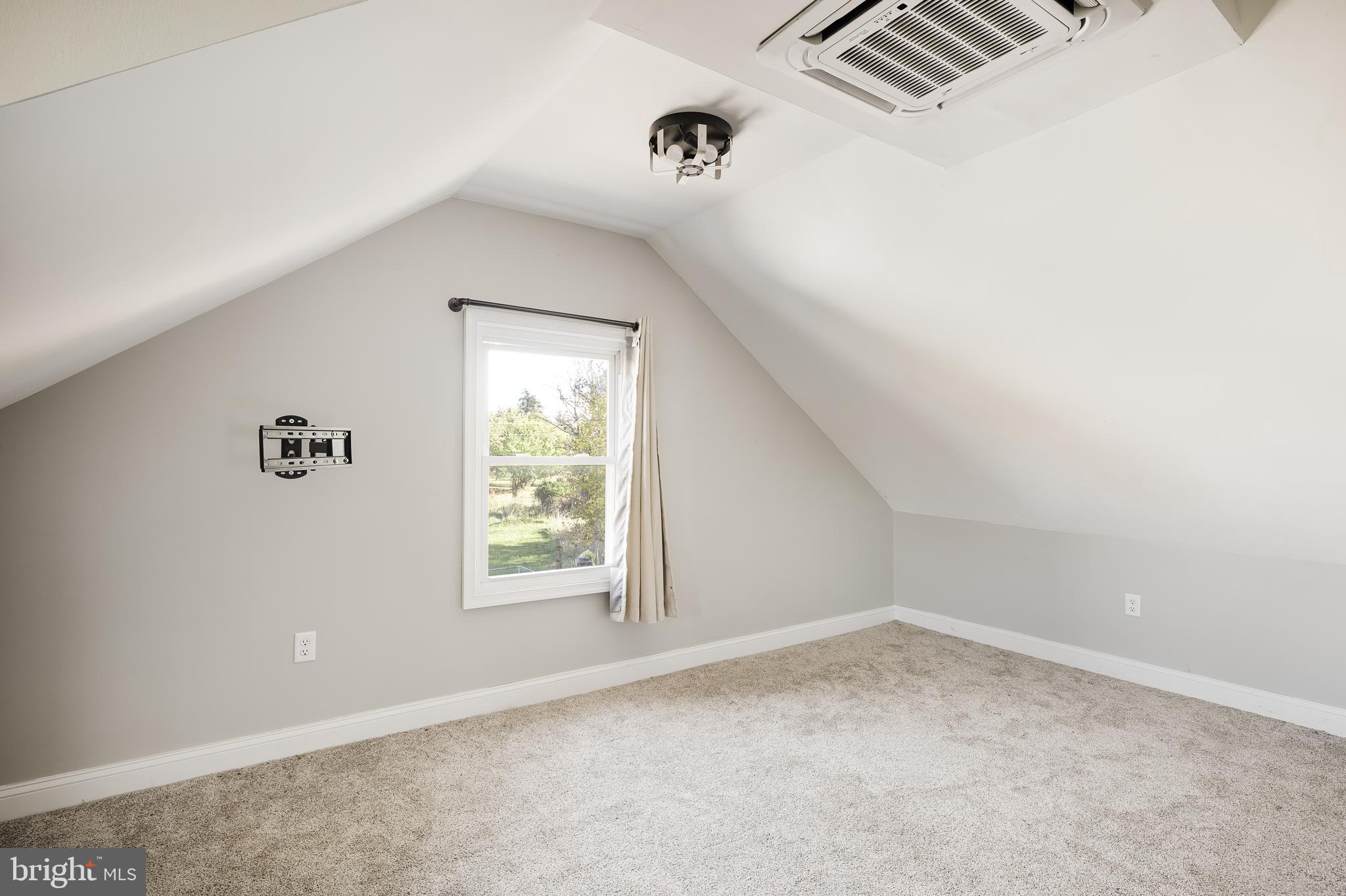 252 Russell Road Berryville, VA 22611 - Photo 15 of 23 Bed Room #4