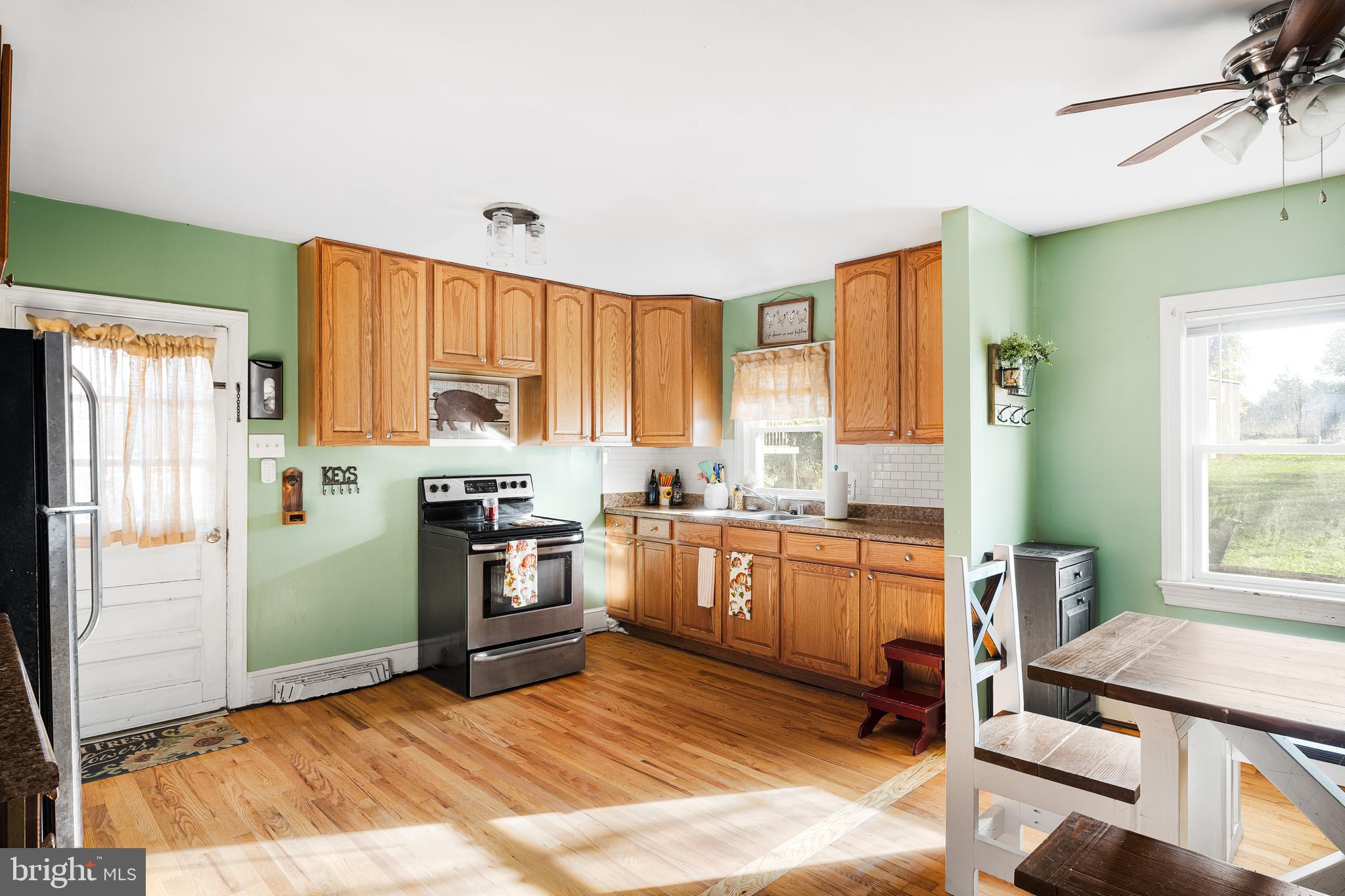 252 Russell Road Berryville, VA 22611 - Photo 4 of 23 Kitchen