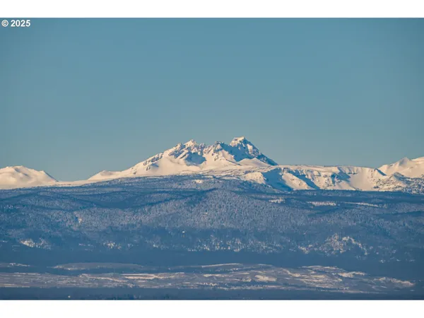 $1,995,000 | 16368 South W Hat Rock Loop, Powell Butte, OR 97753