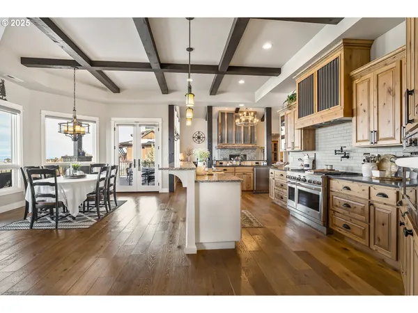 $1,995,000 | 16368 South W Hat Rock Loop, Powell Butte, OR 97753