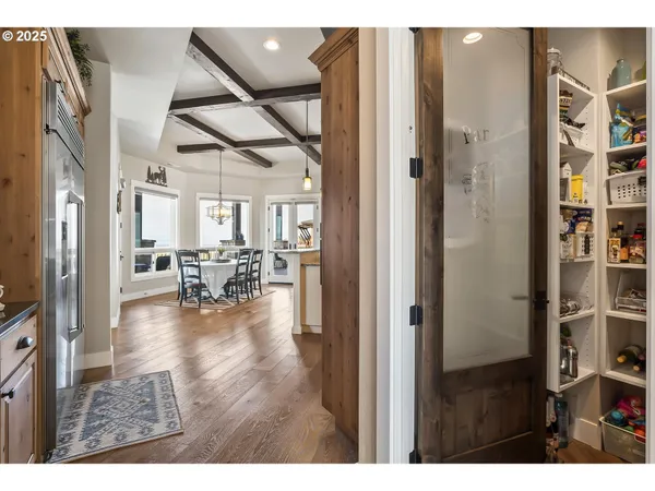 $1,995,000 | 16368 South W Hat Rock Loop, Powell Butte, OR 97753