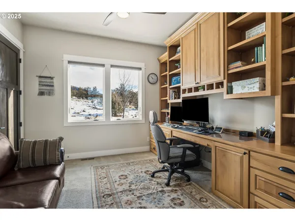 $1,995,000 | 16368 South W Hat Rock Loop, Powell Butte, OR 97753