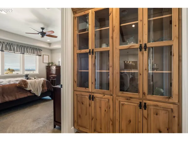 $1,995,000 | 16368 South W Hat Rock Loop, Powell Butte, OR 97753