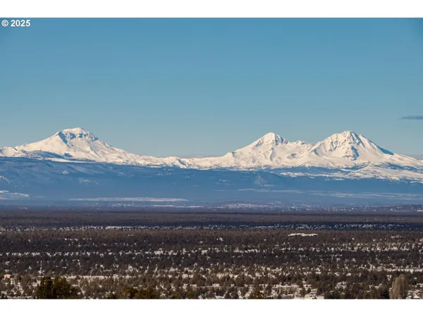 $1,995,000 | 16368 South W Hat Rock Loop, Powell Butte, OR 97753