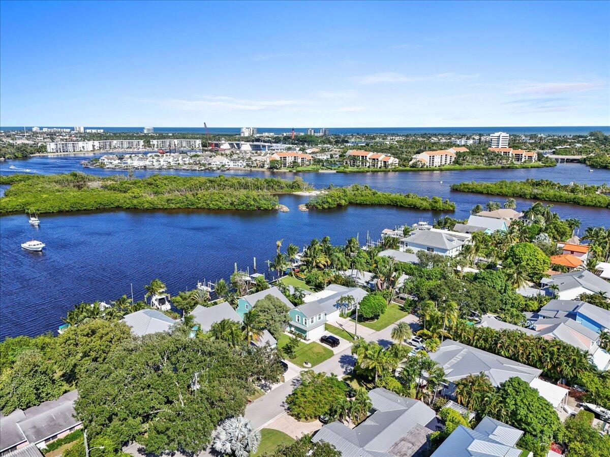 119 Elsa Road Jupiter, FL 33477 - Photo 34 of 37 Northeastern View