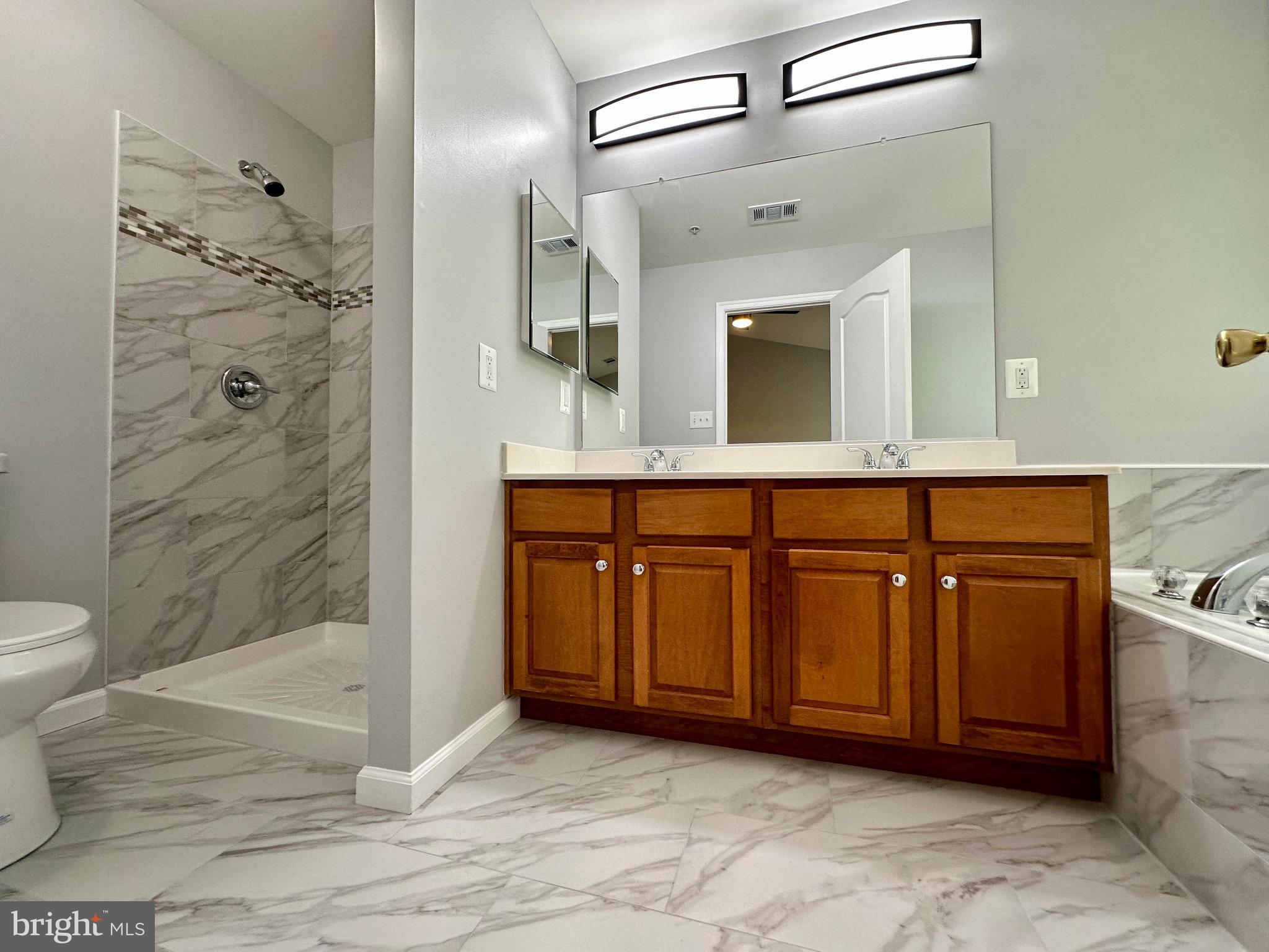 15503 Kennett Square Way Brandywine, MD 20613 - Photo 29 of 72 Master Bathroom