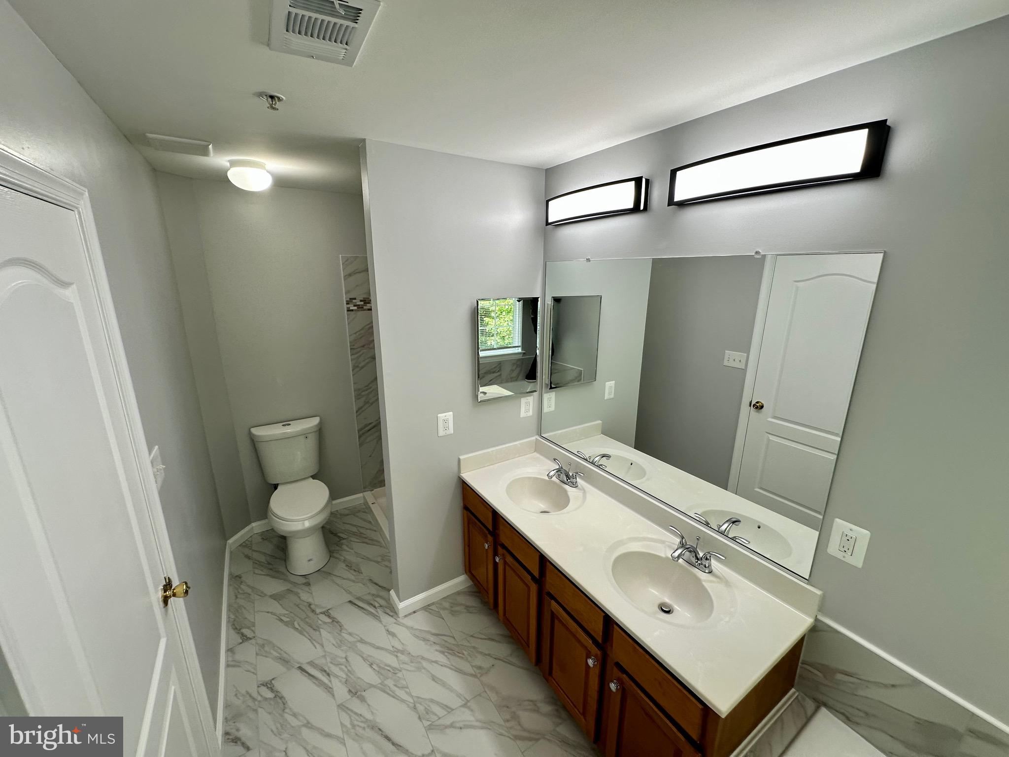 15503 Kennett Square Way Brandywine, MD 20613 - Photo 31 of 72 Master Bathroom