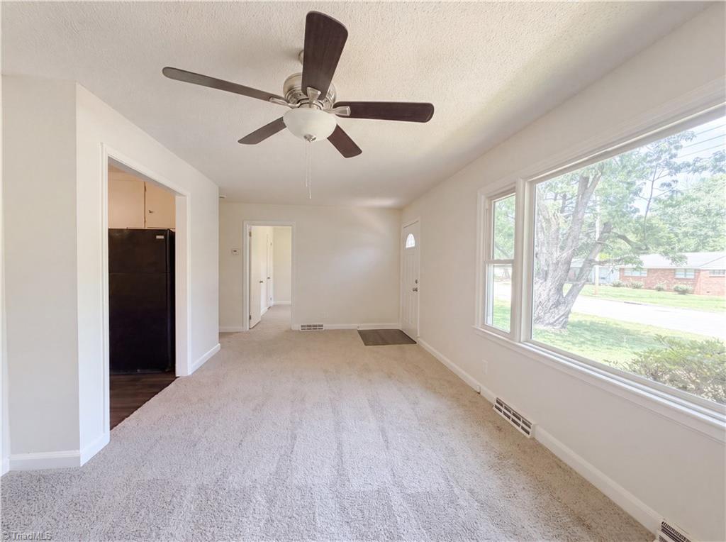 1613 Larkin Street High Point, NC 27262 - Photo 6 of 17 Gallery Image 6