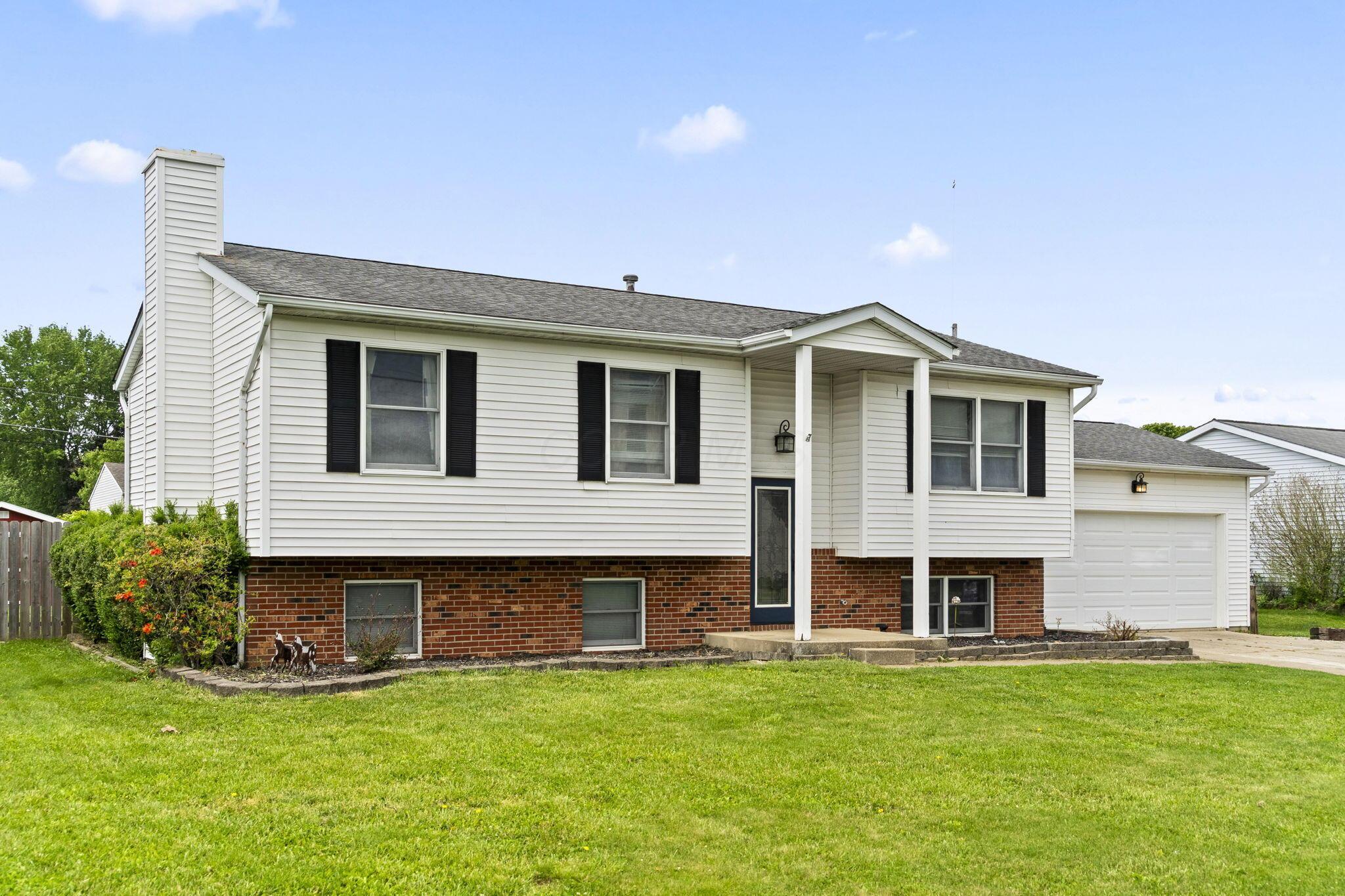516 Goose Pond Road Newark, OH 43055 - Photo 2 of 52