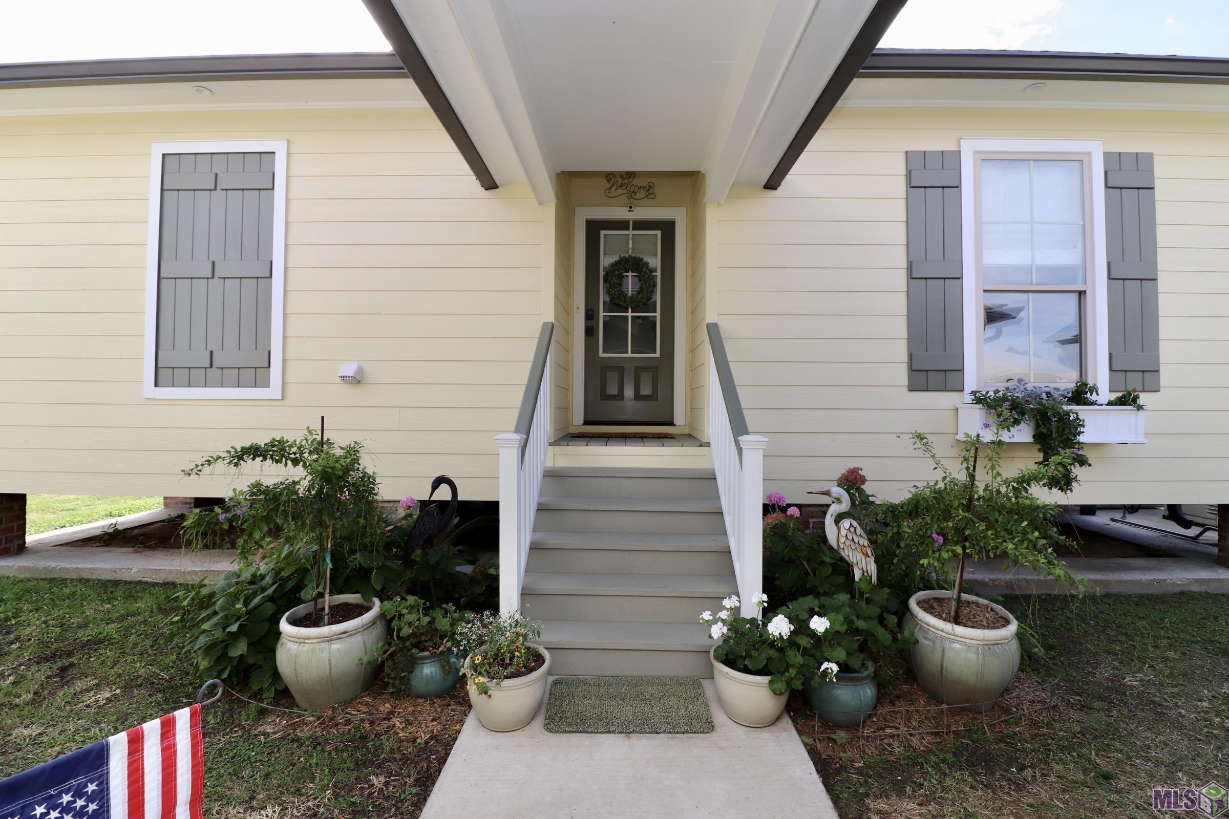 5687 Island Road Jarreau, LA 70749 - Photo 3 of 28