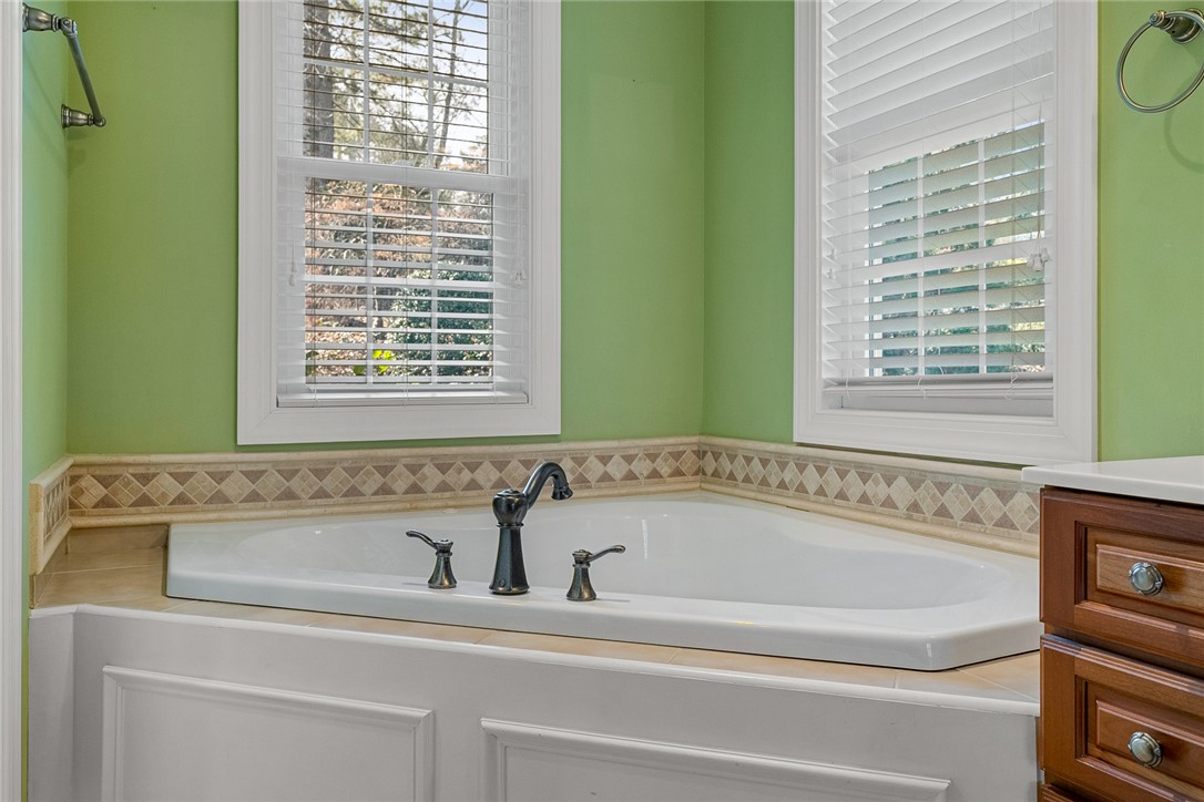 214 South Summit Drive Seneca, SC 29672 - Photo 20 of 44
