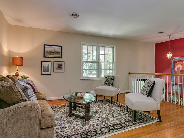 4302 Malvern Road Durham, NC 27707 - Photo 9 of 25 Nice Hardwoods