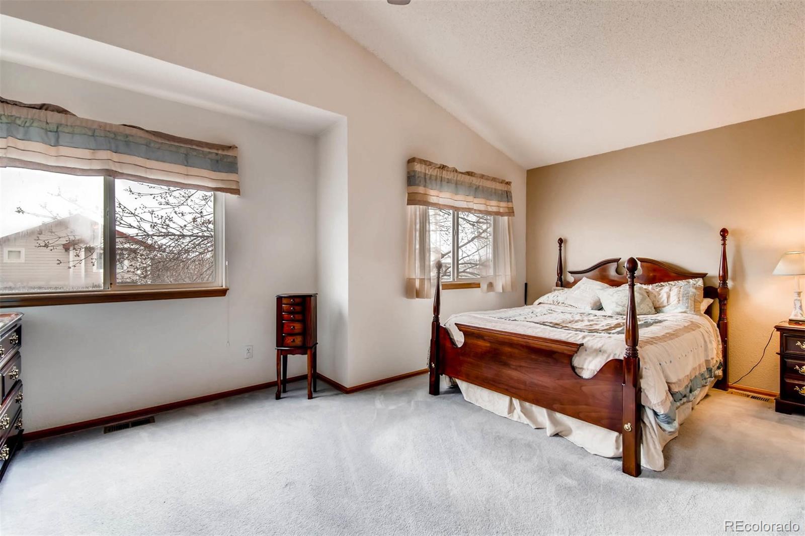 2218 Hyacinth Road Highlands Ranch, CO 80129 - Photo 16 of 28 Gallery Image 16