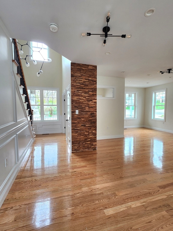 465 Massasoit Road Worcester, MA 01604 - Photo 8 of 36 Gallery Image 8