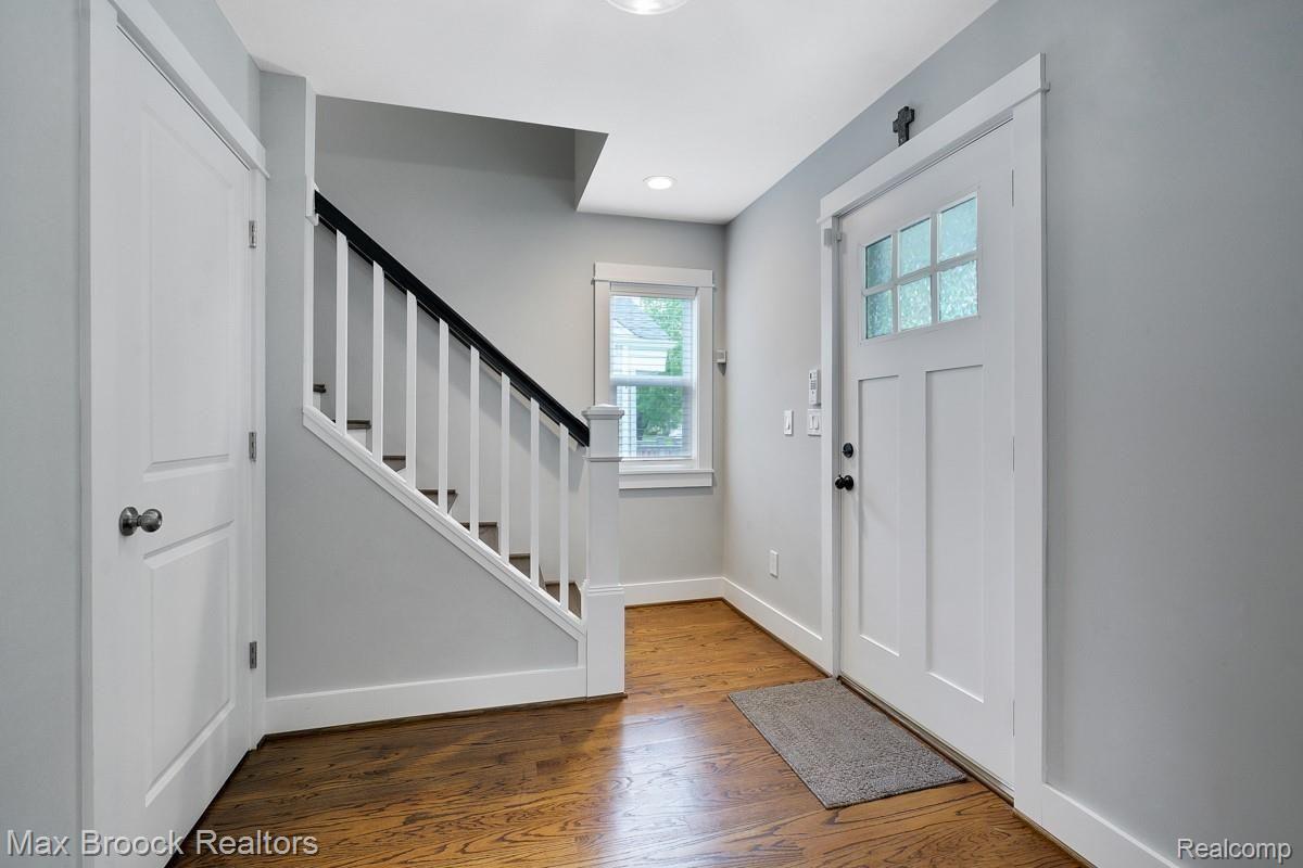3420 Chester Road Royal Oak, MI 48073 - Photo 2 of 24 dsc04021-dsc04023.jpg