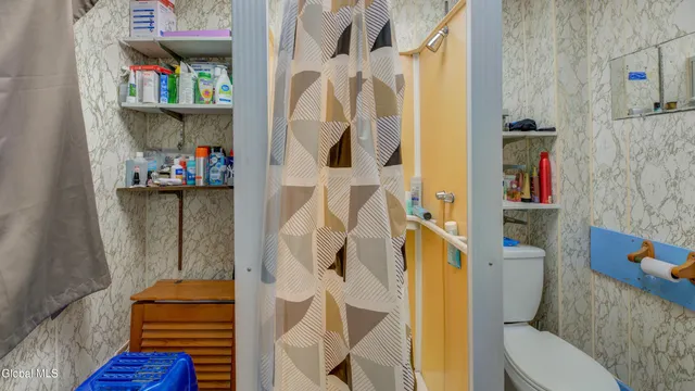 $68,500 | 16 East 11th Avenue, Gloversville, NY 12078