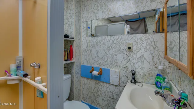 $68,500 | 16 East 11th Avenue, Gloversville, NY 12078