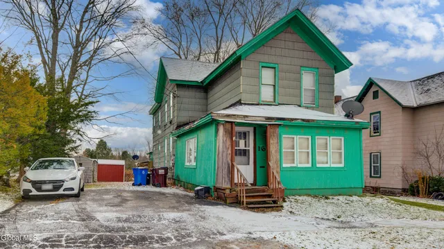 $68,500 | 16 East 11th Avenue, Gloversville, NY 12078