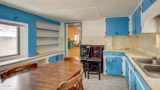 $68,500 | 16 East 11th Avenue, Gloversville, NY 12078