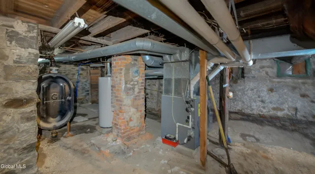 $68,500 | 16 East 11th Avenue, Gloversville, NY 12078