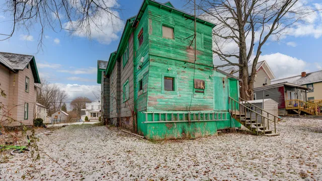 $68,500 | 16 East 11th Avenue, Gloversville, NY 12078