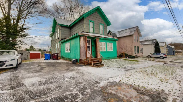 $68,500 | 16 East 11th Avenue, Gloversville, NY 12078