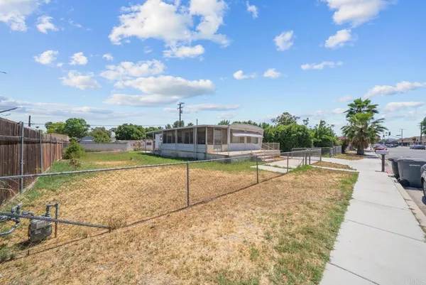 $200,000 | 1659 Ruby Drive, Perris, CA 92571