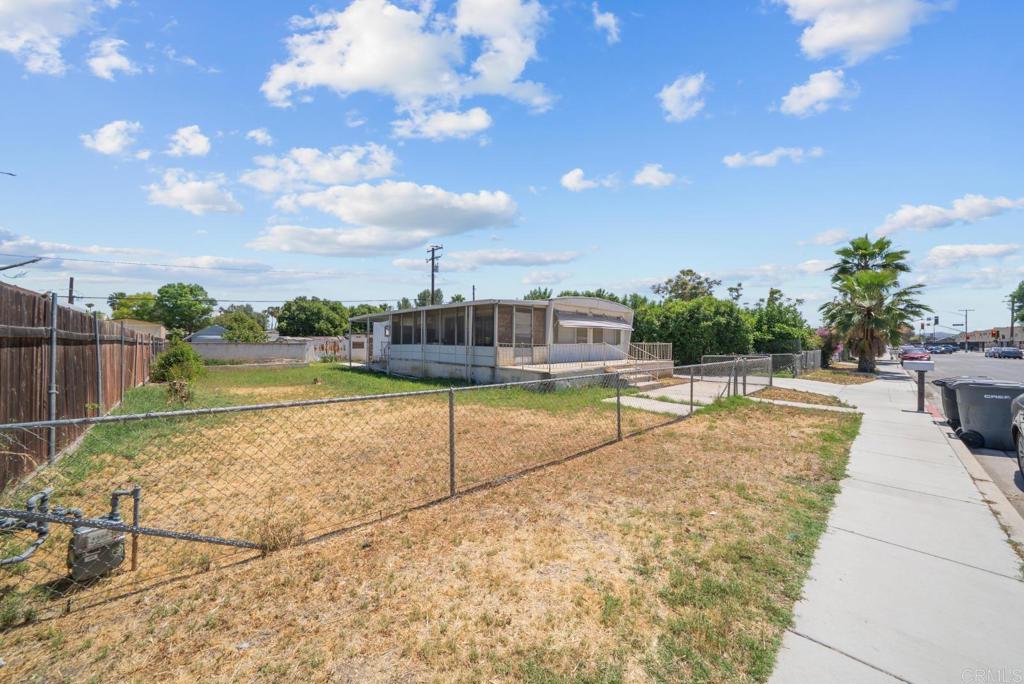 1659 Ruby Drive Perris, CA 92571 - Photo 2 of 23