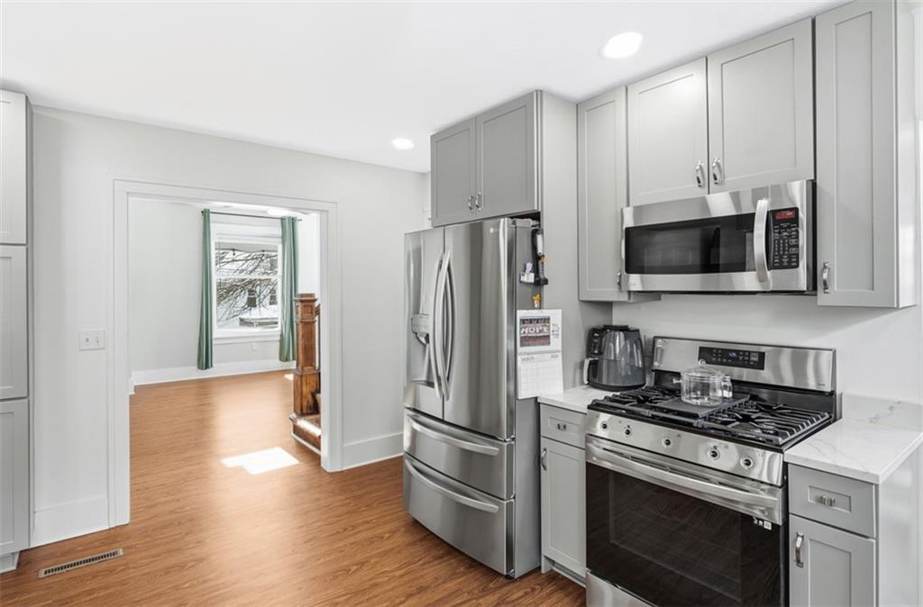 230 Crowe Avenue Mars, PA 16046 - Photo 6 of 33