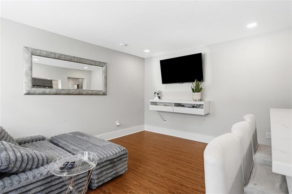 230 Crowe Avenue Mars, PA 16046 - Photo 9 of 33