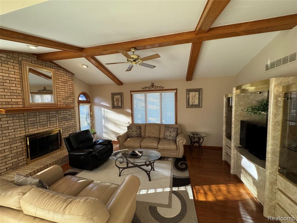 48583 Tilch Road Macomb, MI 48044 - Photo 9 of 53