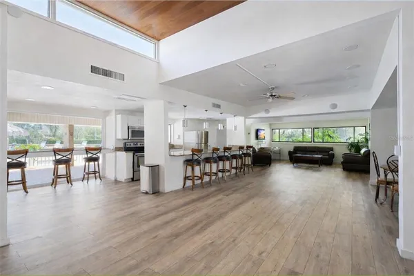 $2,150 | 2617 Cove Cay Drive, Unit 301, Clearwater, FL 33760